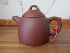 Original Yixing-Kanne, roter Ton (Zhuni),Große Kanne, 300g, 300ml, mit Zertifikat